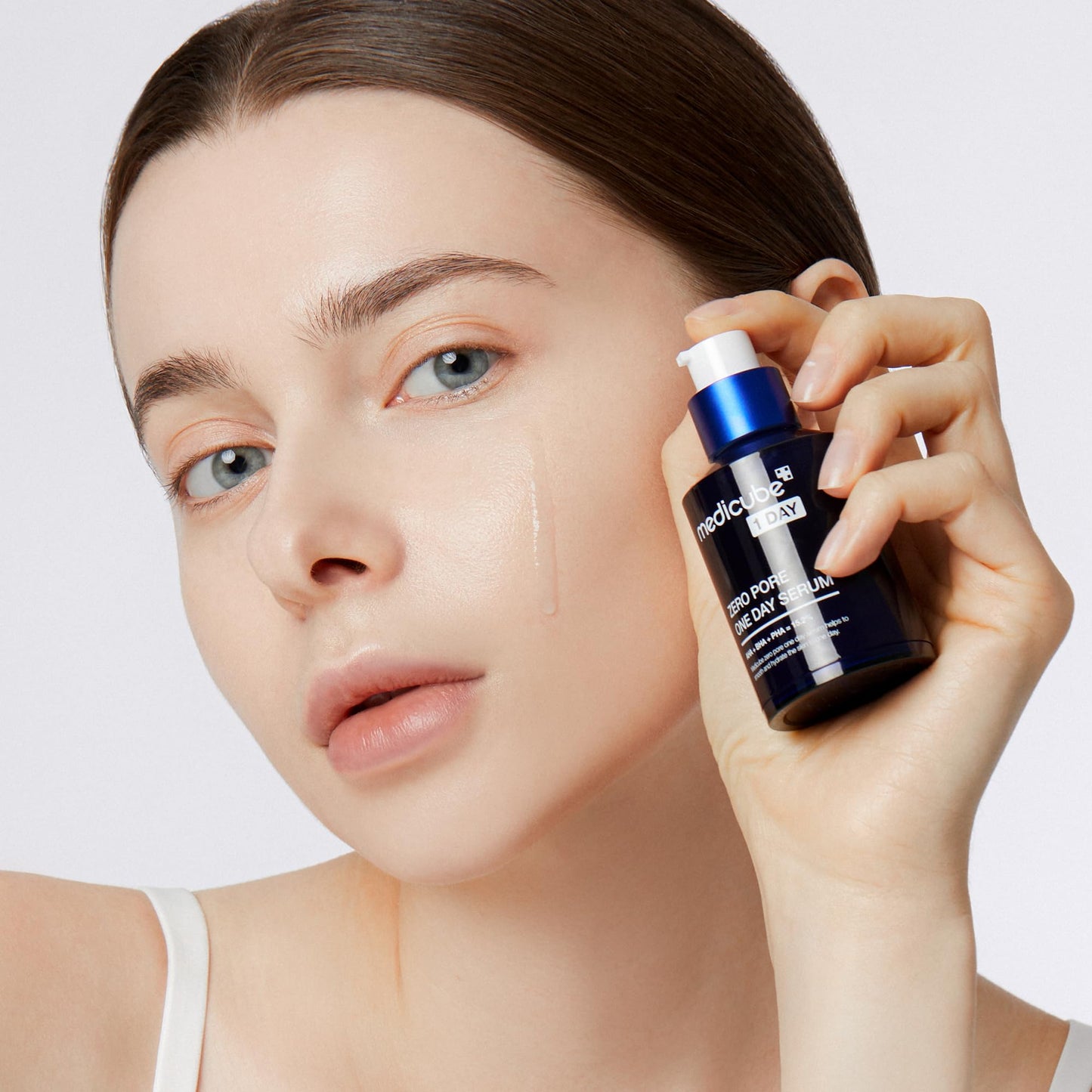 Zero Pore One-day Serum from SHOPIFY_ME's ZERO LINE pore care collection, featuring clear serum in a sleek bottle.