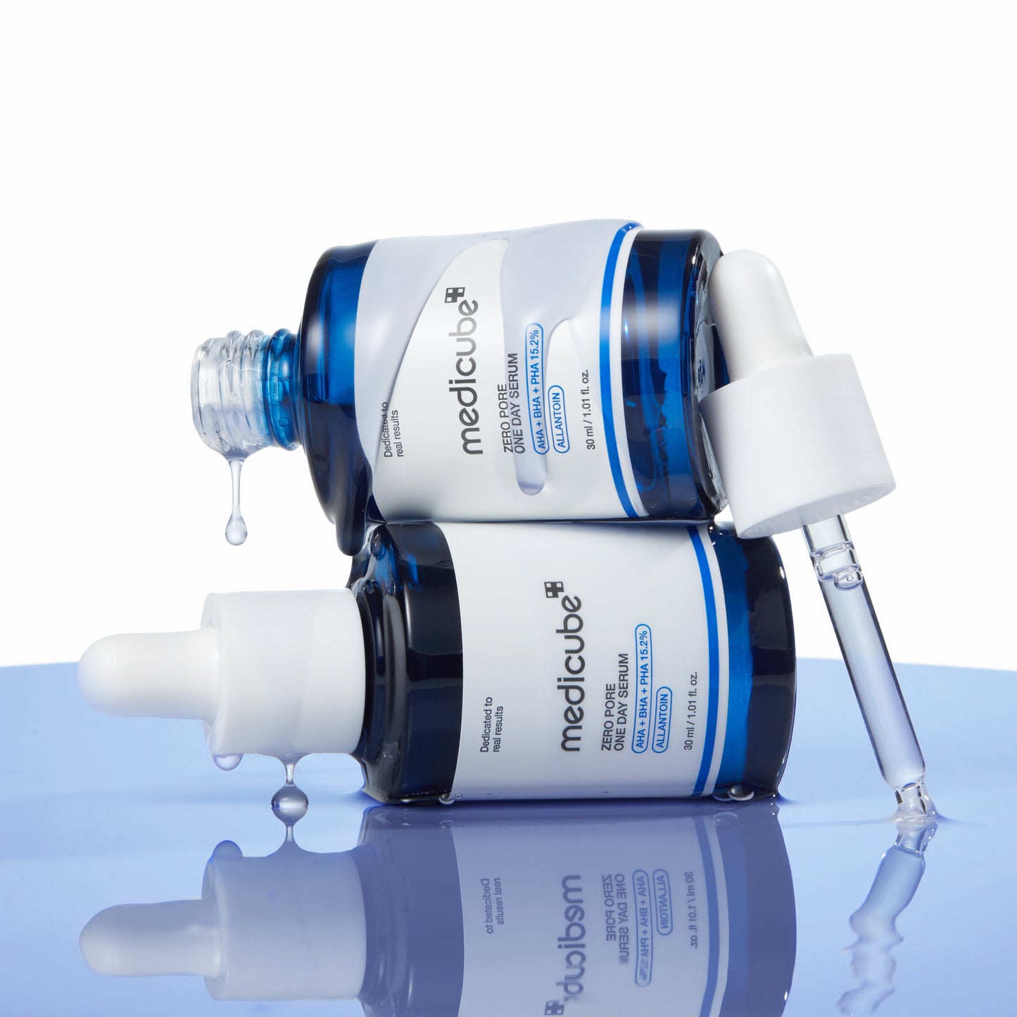 Close-up of Shopify_ME Zero Pore One-day Serum bottle from the ZERO LINE Pore Care collection.
