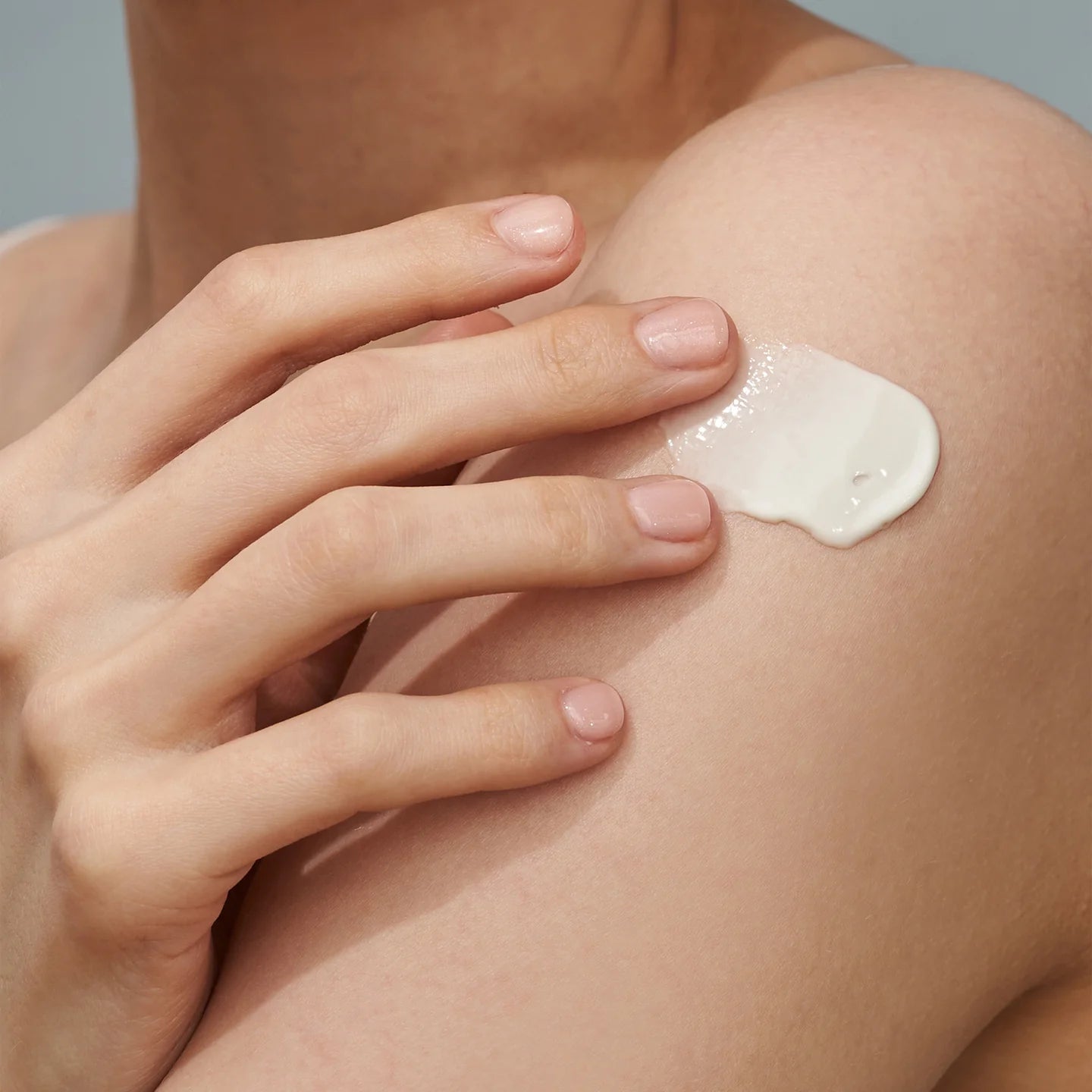 Moisture Airyfit Daily Sunscreen SPF50+ - SKINZA